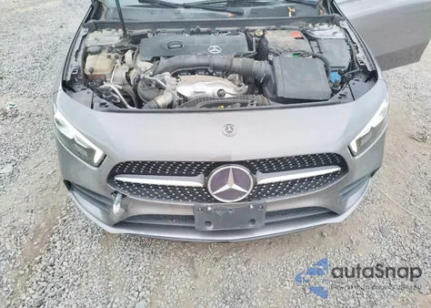 2019 Mercedes-Benz A 220 4Matic z USA, uszkodzony, nr VIN WDD3G4FB8KW002738